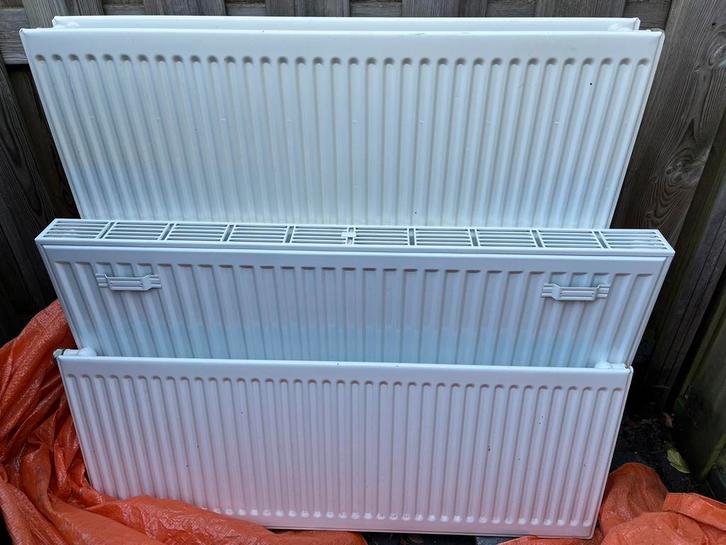 Radiatoren 3x, Doe-het-zelf en Verbouw, Verwarming en Radiatoren, Gebruikt, Radiator, 30 tot 80 cm, 60 tot 150 cm, Ophalen