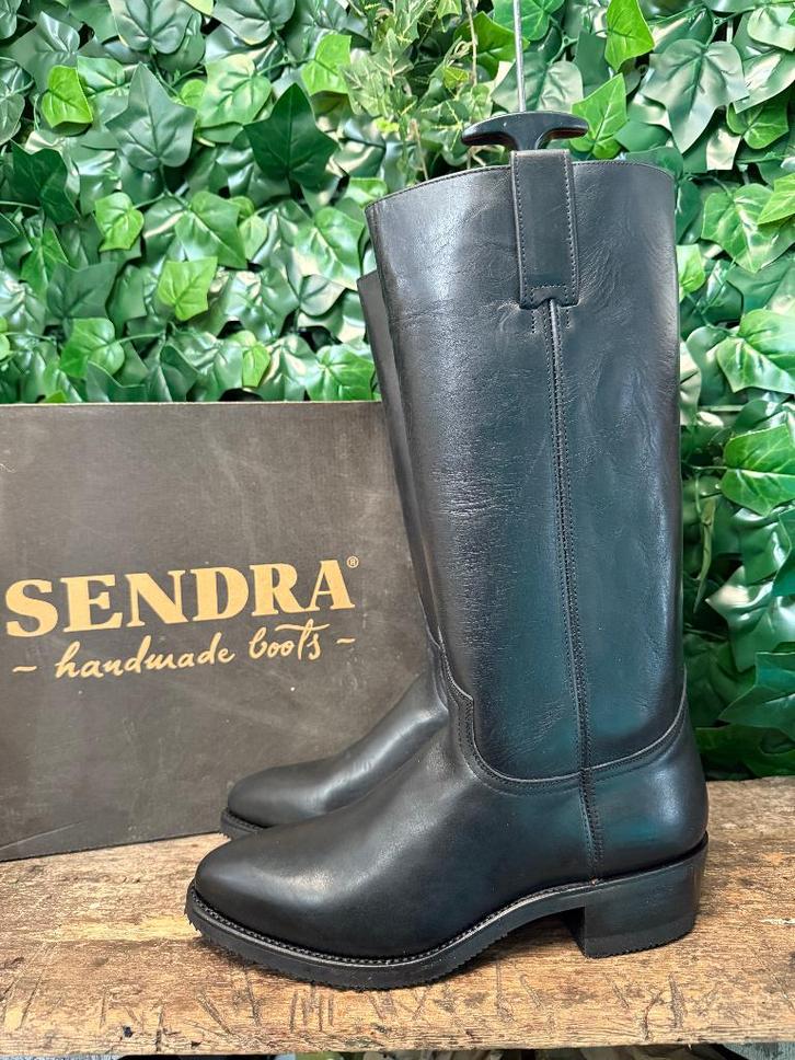 Nieuwe mooie hoge vintage laarzen van Sendra maat 42, Kleding | Heren, Schoenen, Nieuw, Boots, Zwart, Ophalen of Verzenden