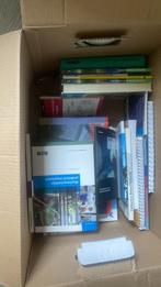 Veiligheid Boeken + Chemiekaarten 37e editie 2022, Ophalen of Verzenden, Beta, Gelezen, MBO