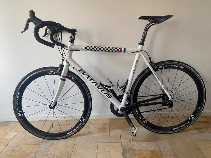 Batavus Custom wielrenfiets bontrager aura 5 velgen, Fietsen en Brommers, Fietsen | Racefietsen, Zo goed als nieuw, Batavus, Meer dan 20 versnellingen