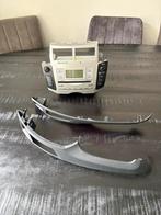 Originele Radio Toyota Yaris (2006-2009) + Dashboard Trim, Ophalen of Verzenden, Gebruikt