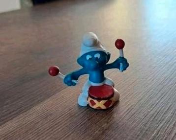Trommelaar smurf/trommelende smurf beschikbaar voor biedingen