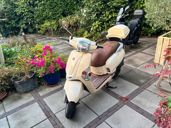 Kymco like, net beurt gehad, Fietsen en Brommers, Scooters | Kymco, Gebruikt, Like, Maximaal 45 km/u, Benzine, Ophalen
