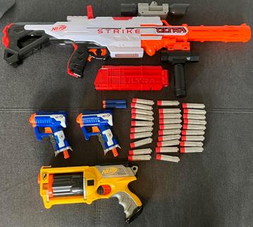 Gemotoriseerde Nerf Gun Met Modificaties, Darts En Pistolen beschikbaar voor biedingen