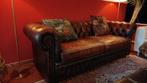 Chesterfield look 2 zits bank met stoere vintage uitstraling, Huis en Inrichting, Banken | Bankstellen, Ophalen, Gebruikt, Tweepersoons