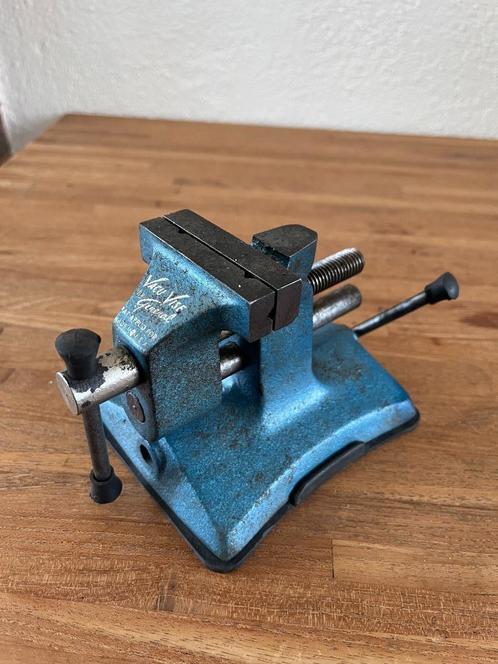 Kleine werkbank bankschroef . Vacu Vise by General ., Hobby en Vrije tijd, Overige Hobby en Vrije tijd, Gebruikt, Ophalen of Verzenden