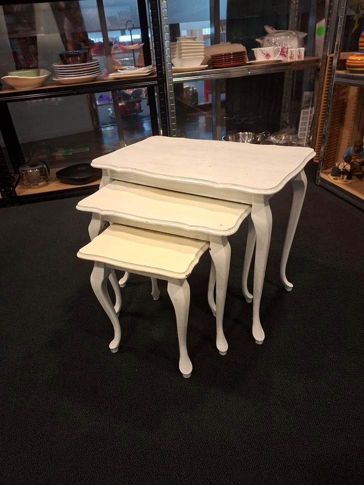 Vintage Nesttafels - Set van 3 Queen Ann, Huis en Inrichting, Tafels | Bijzettafels, Gebruikt, Rechthoekig, Minder dan 45 cm, Minder dan 55 cm