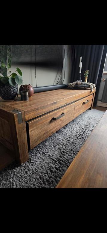 Houten Salon Tafel & TV Meubel Setprijs 50 euro beschikbaar voor biedingen