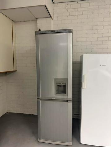 SAMSUNG NO FROST KOELKAST KOELVRIESCOMBINATIE 350L beschikbaar voor biedingen