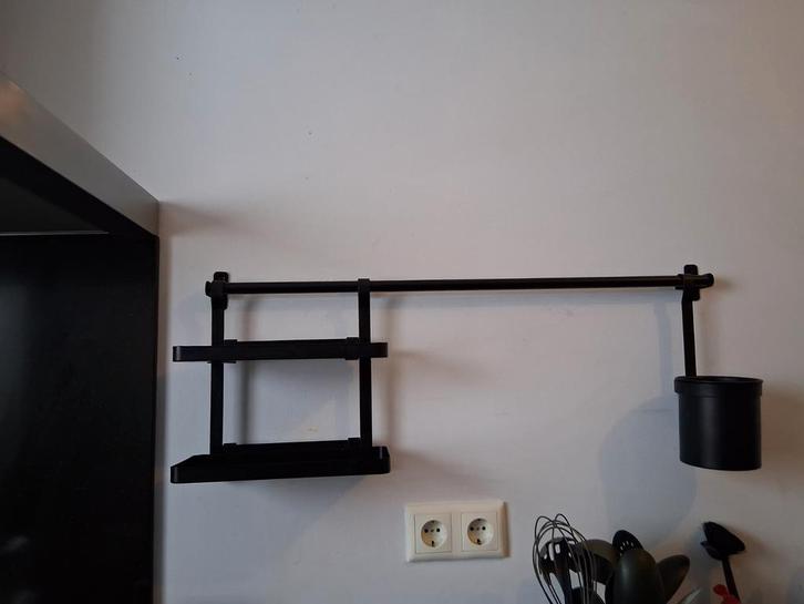 Zwart Metalen Kruidenrek - Puntgaaf!, Huis en Inrichting, Keuken | Keukenbenodigdheden, Zo goed als nieuw, Ophalen of Verzenden