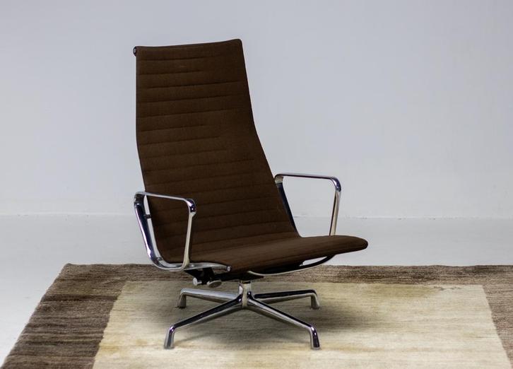 Herman Miller Aluminium Lounge Chair, Huis en Inrichting, Fauteuils, Zo goed als nieuw, Stof, 75 tot 100 cm, 75 tot 100 cm, Ophalen