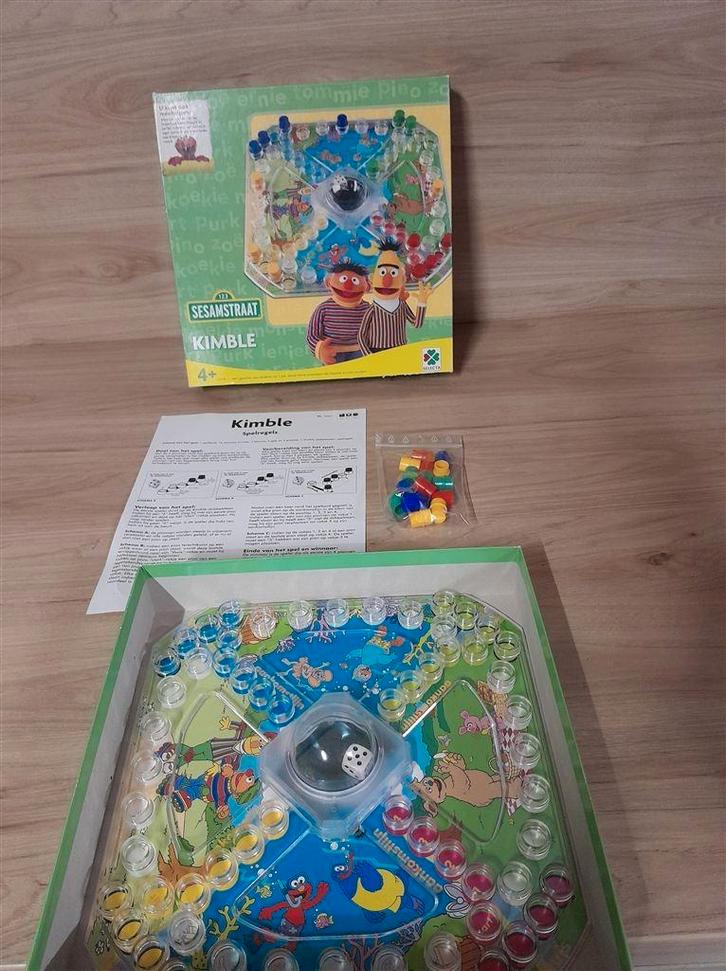 Sesamstraat kimble - mens erger je niet - s1483, Hobby en Vrije tijd, Gezelschapsspellen | Bordspellen, Zo goed als nieuw, Ophalen of Verzenden