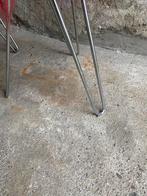 Fluffy 60’s stool / kruk met hairpin poten , 2 in voorraad, Huis en Inrichting, Krukjes, Gebruikt, Onbekend, Ophalen of Verzenden