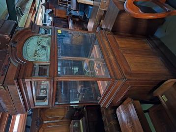 Vitrine kaptafel dressoir tafel stoel antieke meubels>2000st beschikbaar voor biedingen