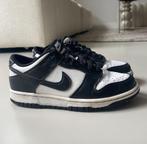 Nike panda dunk low, Kleding | Dames, Schoenen, Overige kleuren, Nike, Ophalen of Verzenden, Sneakers of Gympen