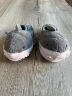 Leuke en nette haaien pantoffels maat 32/33, Overige typen, Ophalen of Verzenden, Zo goed als nieuw, Jongen