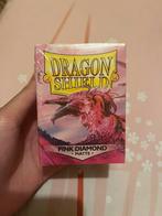 Nieuwe Dragon Shield sleeves - Pink diamond matte, Ophalen of Verzenden, Nieuw, Sleeves of Kaarthoesjes