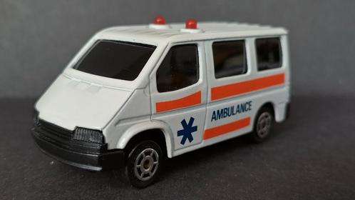 Ford Transit ambulance 1:64 3inch Majorette Pol, Hobby en Vrije tijd, Modelauto's | Overige schalen, Zo goed als nieuw, Verzenden
