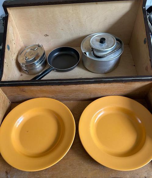 Kampeerkist Kookkist Chuckbox Campingkeuken kist, Caravans en Kamperen, Kampeermeubelen, Gebruikt, Campingmeubel-accessoire, Ophalen