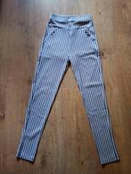Mooi wit/zwarte legging mt M/L, Maat 38/40 (M), Wit, Ophalen of Verzenden, Zo goed als nieuw