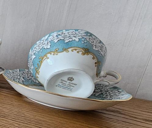 13x Royal Albert vintage kop en schotels en 1 collector bord, Antiek en Kunst, Antiek | Servies los, Ophalen of Verzenden