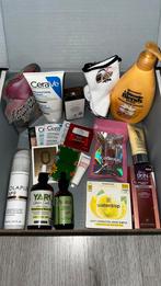 Goodiebox met gezichtsverzorging, lichaamsverzorging en haar, Ophalen of Verzenden, Nieuw, Gehele gezicht