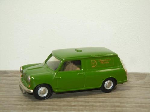Mini Van - Lansdowne Models 1:43, Hobby en Vrije tijd, Modelauto's | 1:43, Zo goed als nieuw, Auto, Overige merken, Verzenden