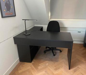 Leen Bakker bureau ‘Lex’ beschikbaar voor biedingen