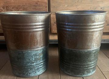 Set van 2 nieuwe metalen bloempotten 31 cm beschikbaar voor biedingen