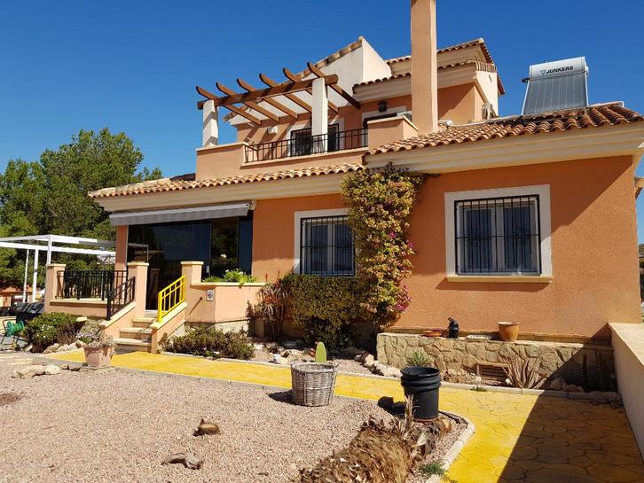 Vakantievilla in de wijnstreek van Costa Blanca, Vakantie, Vakantiehuizen | Spanje, Costa Blanca, Landhuis of Villa, Dorp, In bergen of heuvels