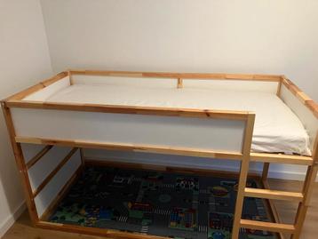 Ikea hoogslaper voor kinderen.  beschikbaar voor biedingen