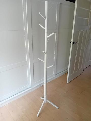 Te koop kapstok  beschikbaar voor biedingen
