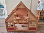 Houten poppenhuis, Ophalen, Zo goed als nieuw, Poppenhuis