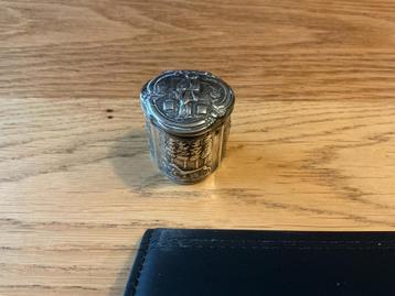 18 eeuws zilveren lodereindoosje beschikbaar voor biedingen