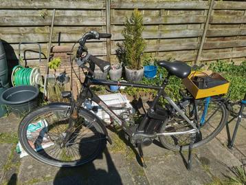 Giant e-bike met yamaha midden motor. beschikbaar voor biedingen