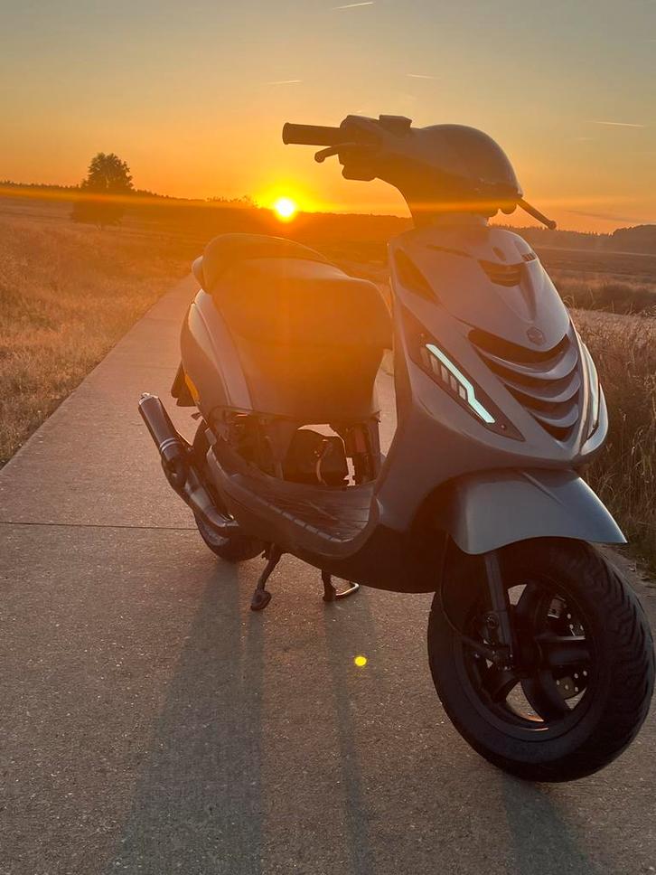 Piaggio Zip 70cc 2t, Fietsen en Brommers, Scooters | Piaggio, Gebruikt, Ophalen