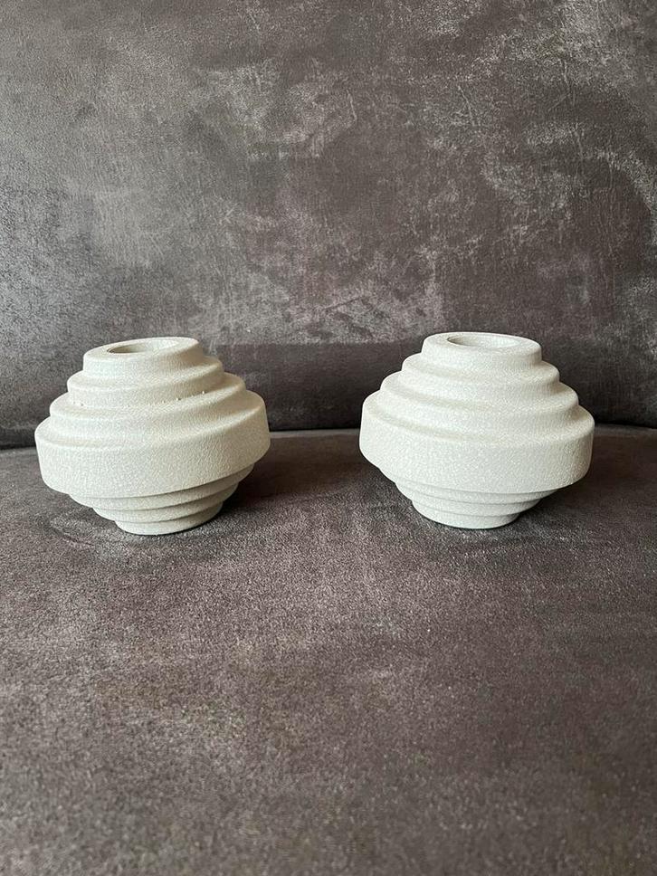 Moderne design vaas Mansion - zandkleurig (klein formaat), Huis en Inrichting, Woonaccessoires | Kandelaars en Kaarsen, Nieuw