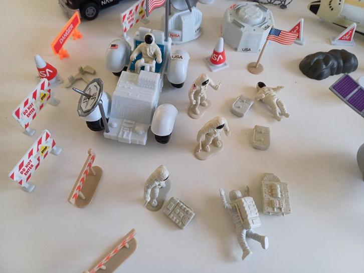 Vintage NASA spece speelgoed set, Kinderen en Baby's, Speelgoed | Actiefiguren, Gebruikt, Ophalen of Verzenden