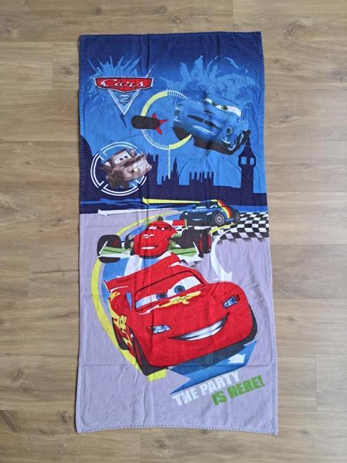 Cars badhanddoek 70x140, Kinderen en Baby's, Kinderkleding | Kinder-zwemkleding, Zo goed als nieuw, Overig, Overige maten, Jongen