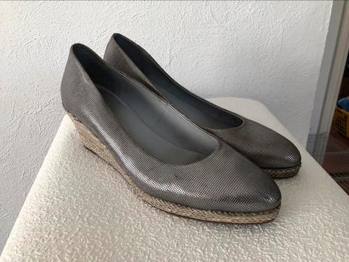 Via Vai pump sleehak mt 41, Kleding | Dames, Schoenen, Zo goed als nieuw, Schoenen met hoge hakken, Ophalen