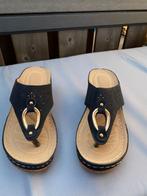 Slippers NIEUW!, Kleding | Dames, Schoenen, Ophalen of Verzenden, Nieuw
