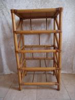 Leuke Bamboe bijzet/lectuur of plantentafeltje, 45 tot 60 cm, Overige materialen, Minder dan 55 cm, Gebruikt