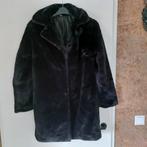 Zwarte Imitatie Bontjas / Mantel - Maat M, Kleding | Dames, Maat 38/40 (M), Zwart, Ophalen of Verzenden, Zo goed als nieuw