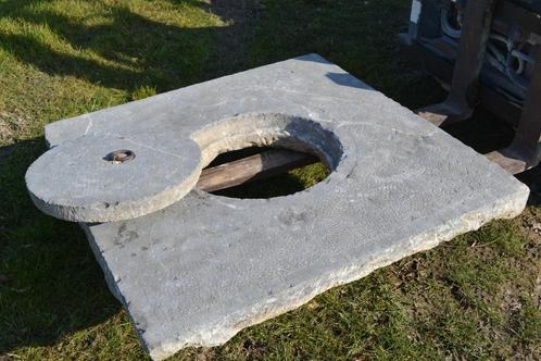 antiek prachtig gekapt groot arduinen putdeksel, Tuin en Terras, Tegels en Klinkers, Overige typen, Natuursteen, 10 m² of meer