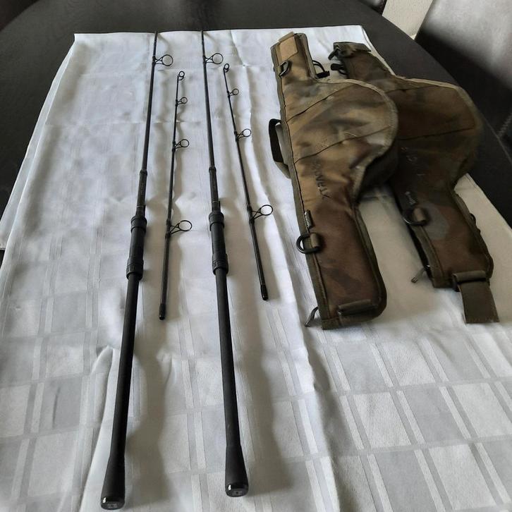 2X SONIK XTRACTOR HENGELS MET SLEEVES, Watersport en Boten, Hengelsport | Karpervissen, Zo goed als nieuw, Werphengel, Ophalen