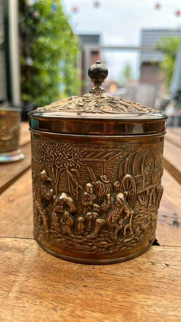 Vintage Douwe Egberts theesetje beschikbaar voor biedingen