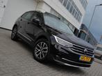 VW TIGUAN 1.5 TSI/DSG -AUTOMAAT/2022/PANORAMA DAK, Auto's, Volkswagen, Stof, Euro 6, 4 cilinders, Zwart