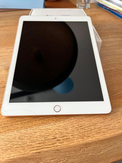 Ipad 6th generation 128Gb + pencil, Computers en Software, Apple iPads, Zo goed als nieuw, Apple iPad, Wi-Fi, 10 inch, 128 GB