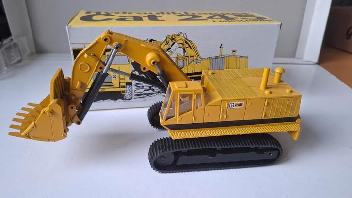 NZG 177 Caterpillar 245 rupskraan hooglepel, 1/50, Hobby en Vrije tijd, Modelauto's | 1:50, Zo goed als nieuw, Hijskraan, Tractor of Landbouw