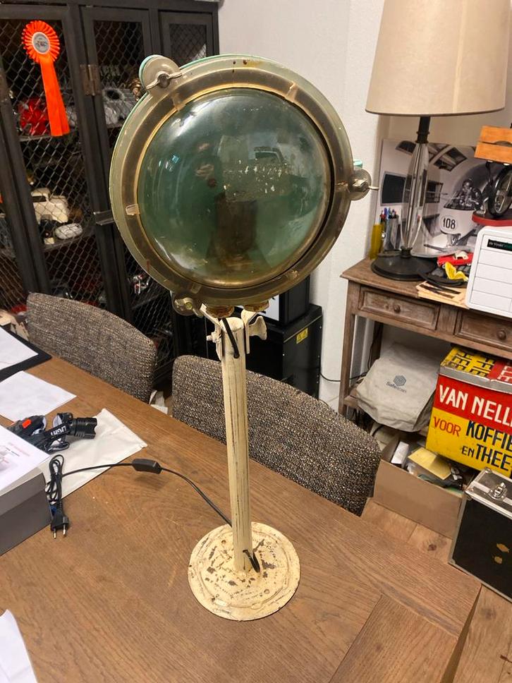 Vintage Industriële Lamp, Huis en Inrichting, Lampen | Vloerlampen, Gebruikt, 100 tot 150 cm, Metaal, Ophalen of Verzenden